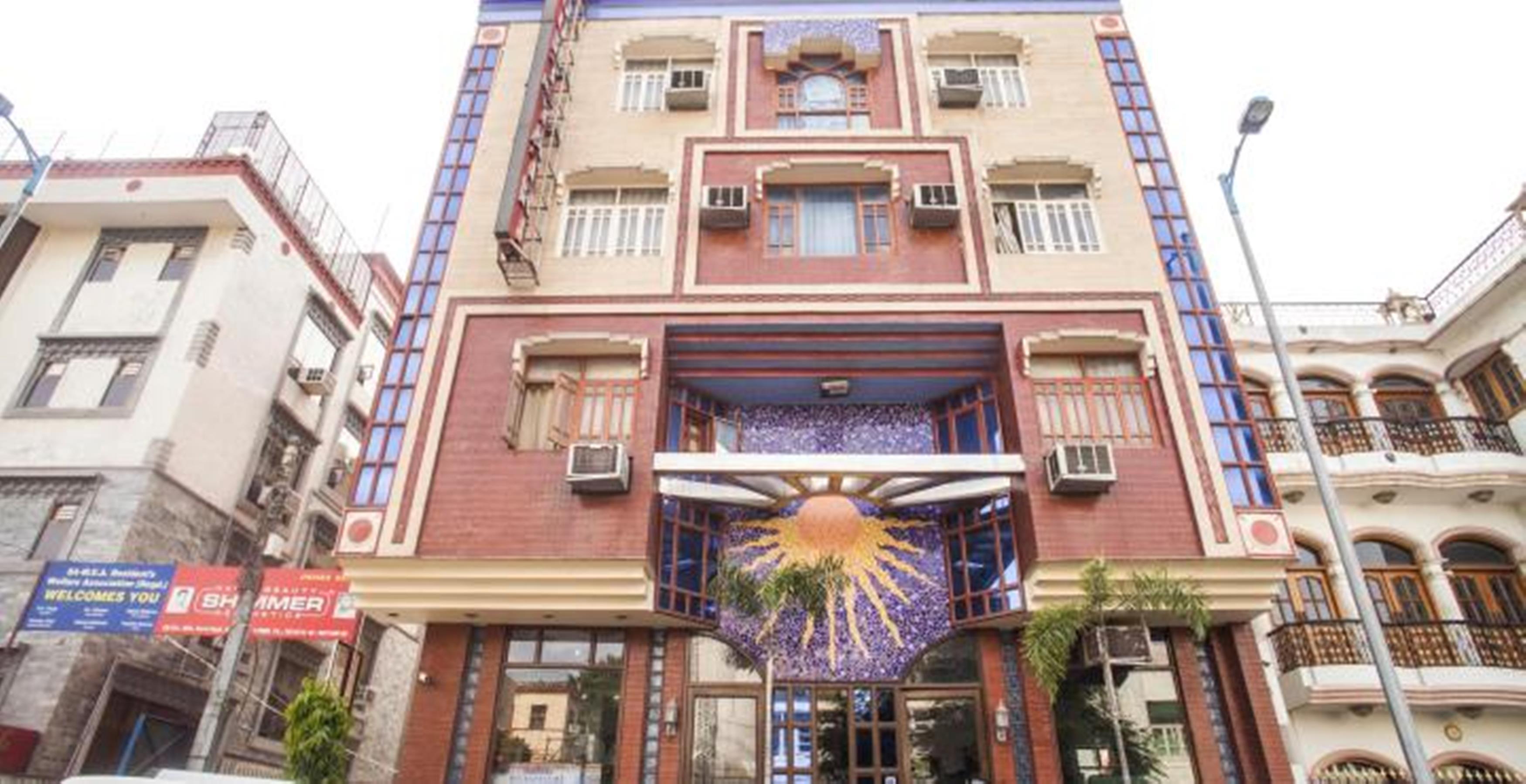 The Suncourt Hotel Yatri Nowe Delhi Zewnętrze zdjęcie